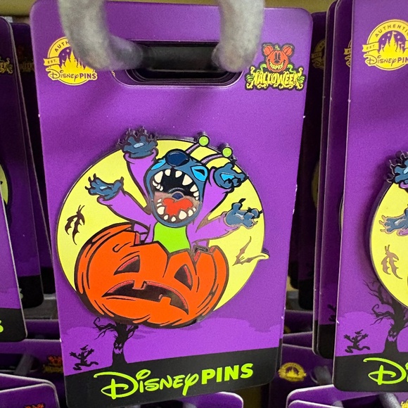 Disney Parks Authentic Stitch Halloween trading pin